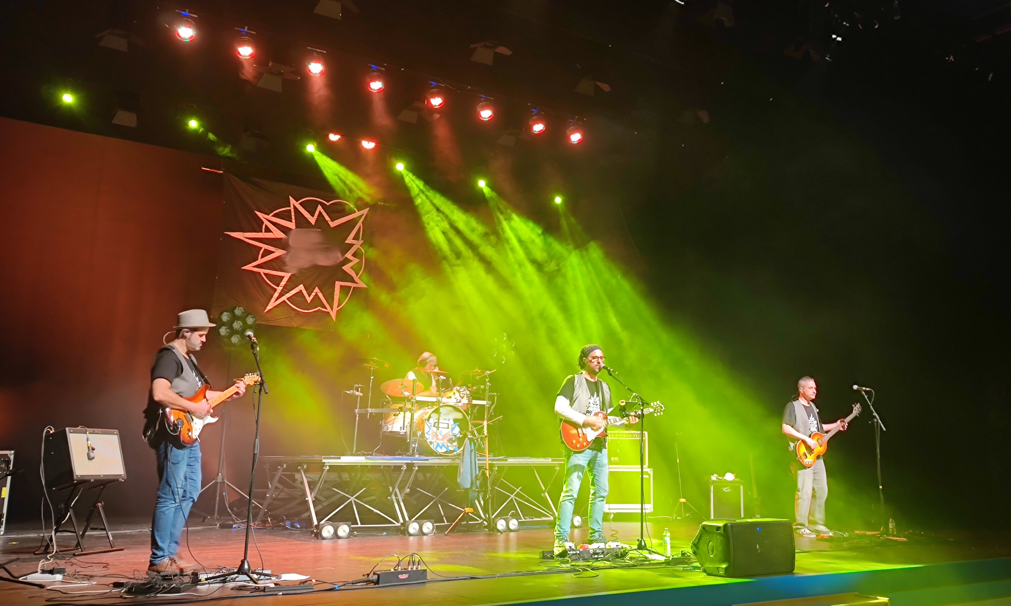 OLD GLASSES - Grupo Musical