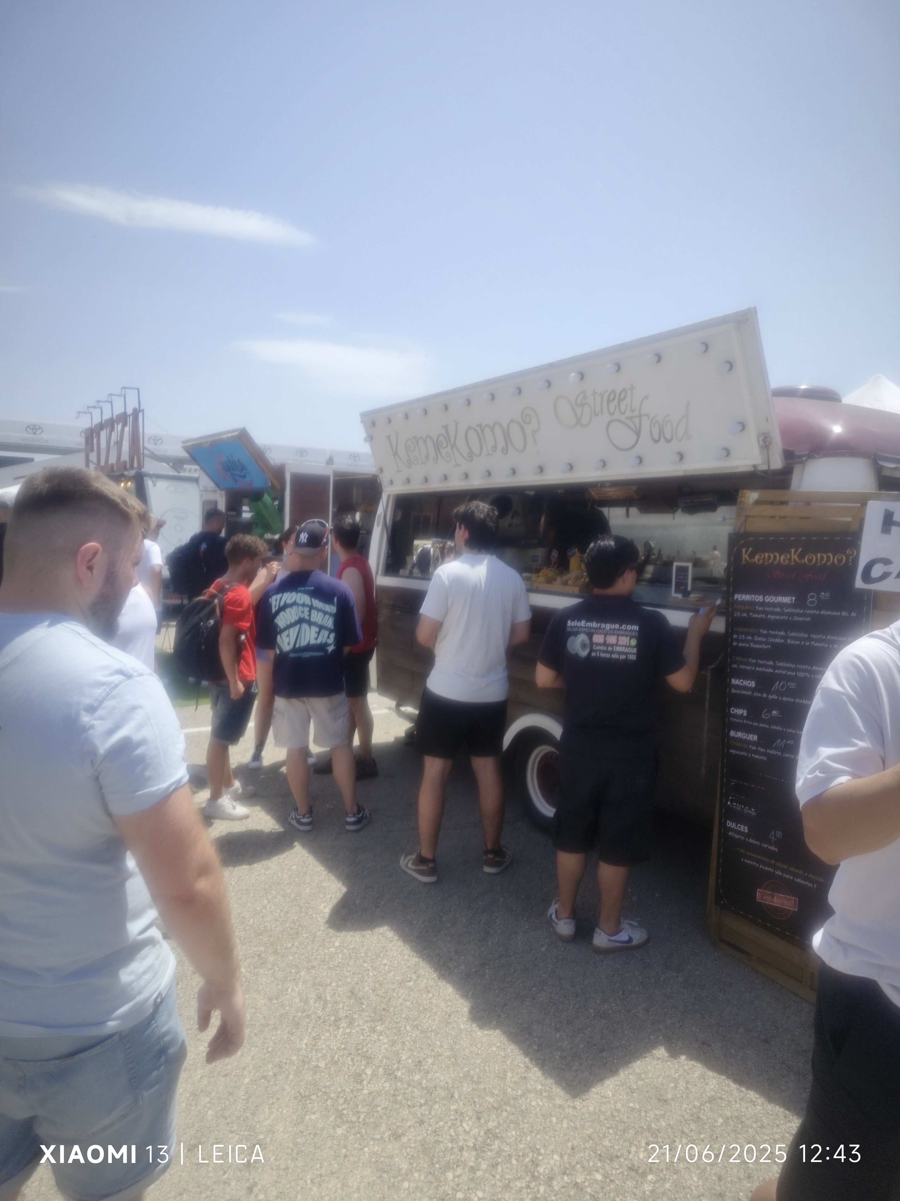 Kemekomo? Street food