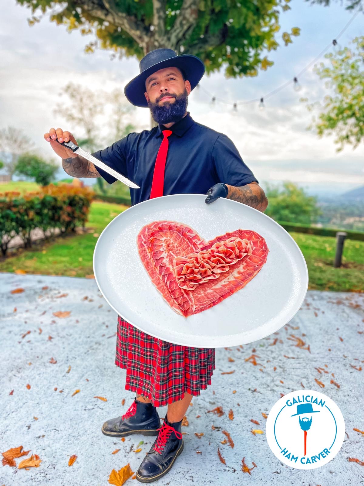 Galician Ham Carver - Julio García