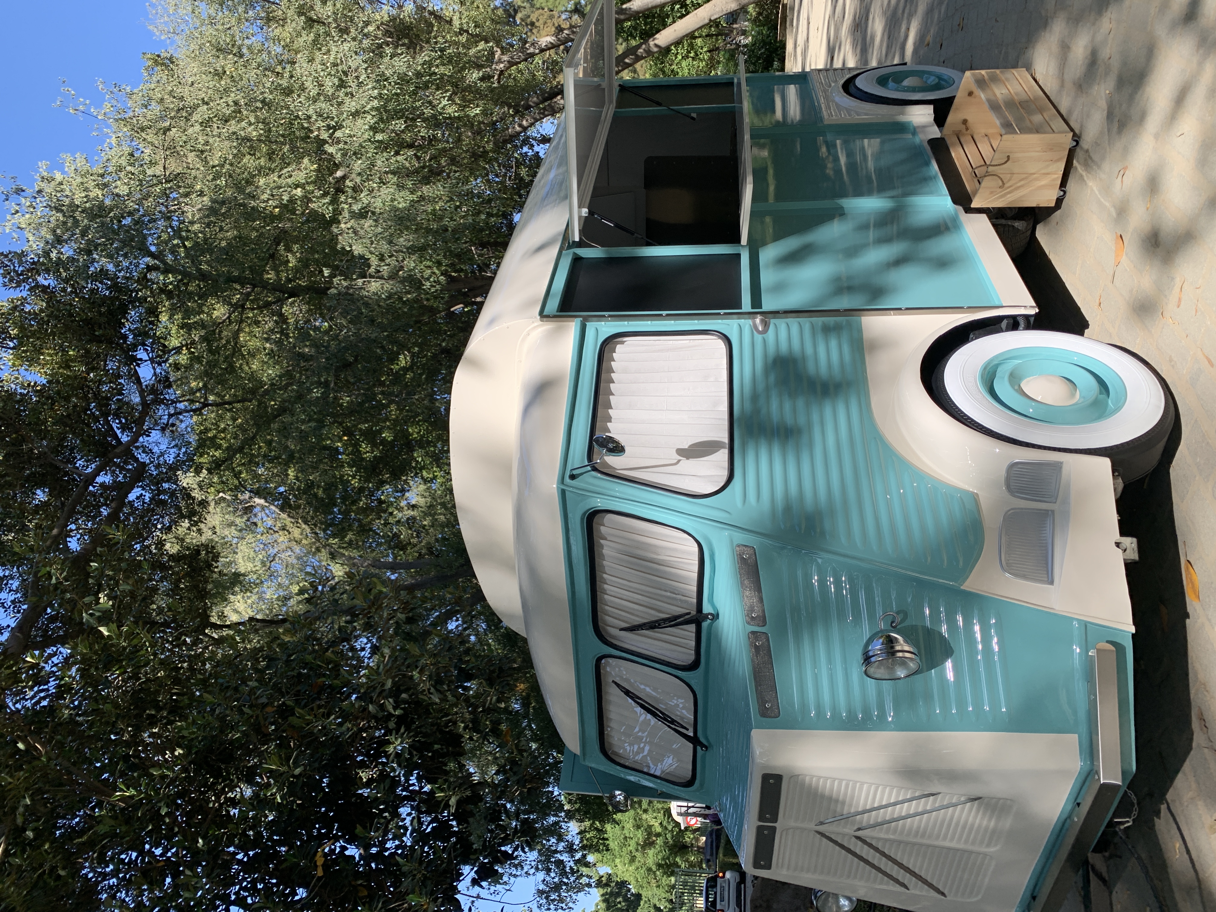 Restaura Truck